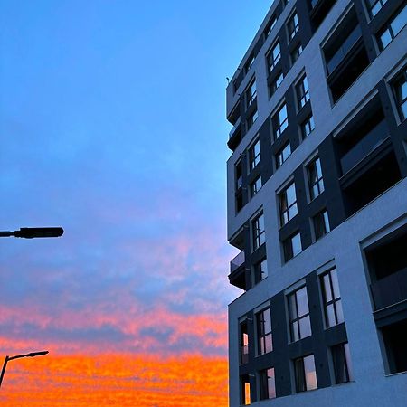 Sky View - Free Parking Apartment Iasi Bagian luar foto