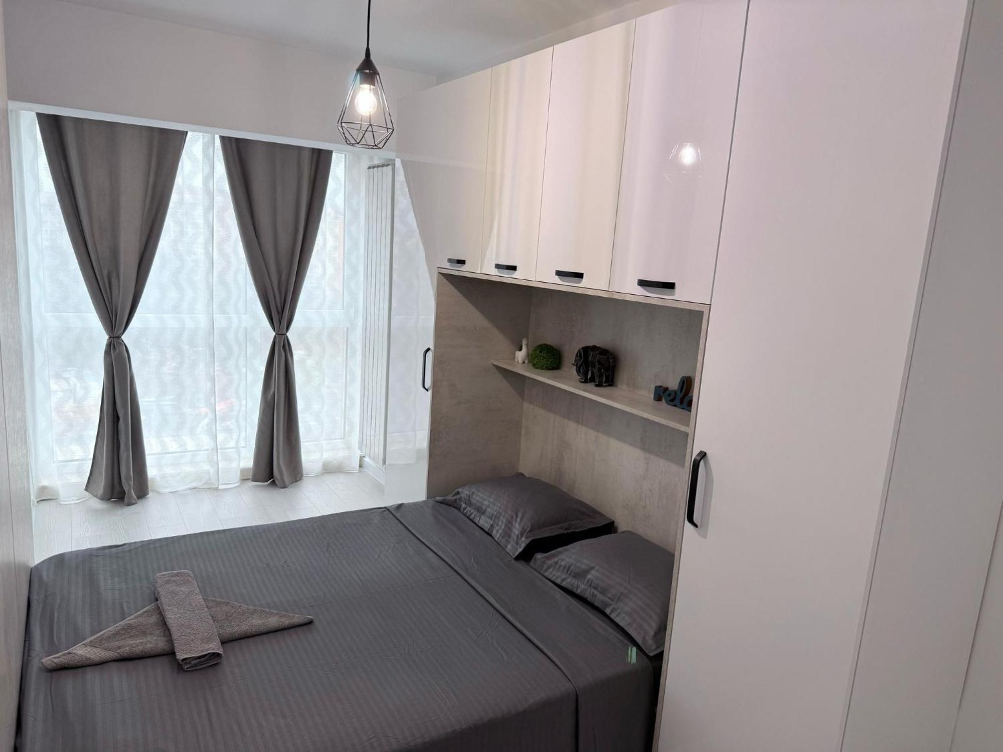 Sky View - Free Parking Apartment Iasi Bagian luar foto
